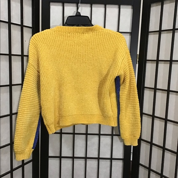 Sweet Rain Striped Cropped Sweater - Picture 3 of 3